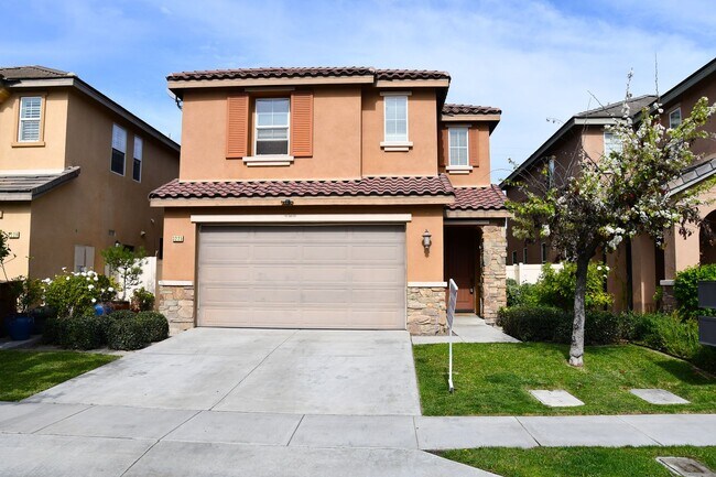 Building Photo - 3225 Donovan Ranch Rd