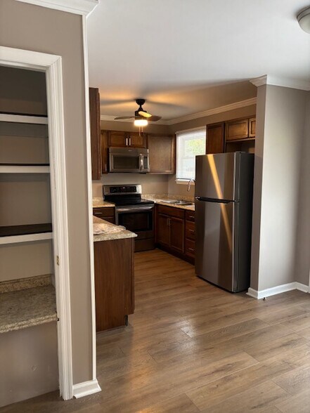 Building Photo - 208 Coolidge Way