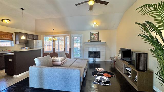 Building Photo - 610 Brookside Dr