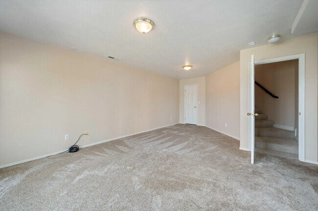Building Photo - 4 Bedroom Retreat Overlooking Snow Canyon ...