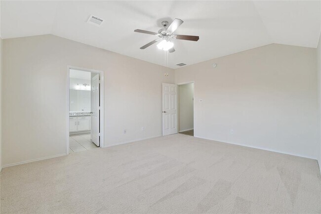 Building Photo - 2818 Lockeridge Pines Dr