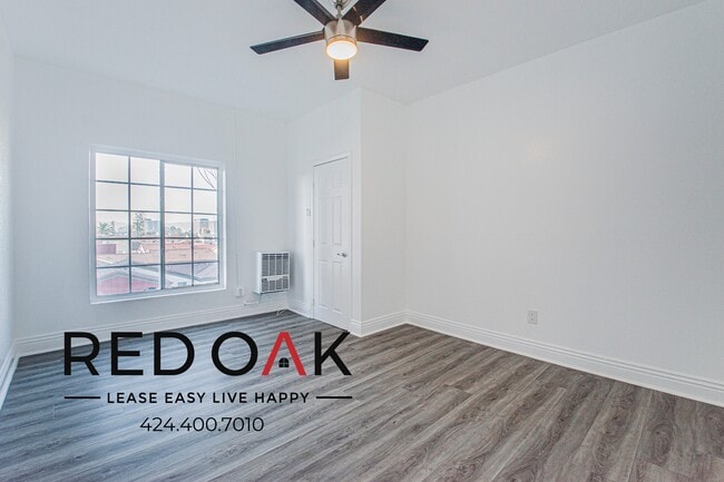 Building Photo - 744 Beacon Ave