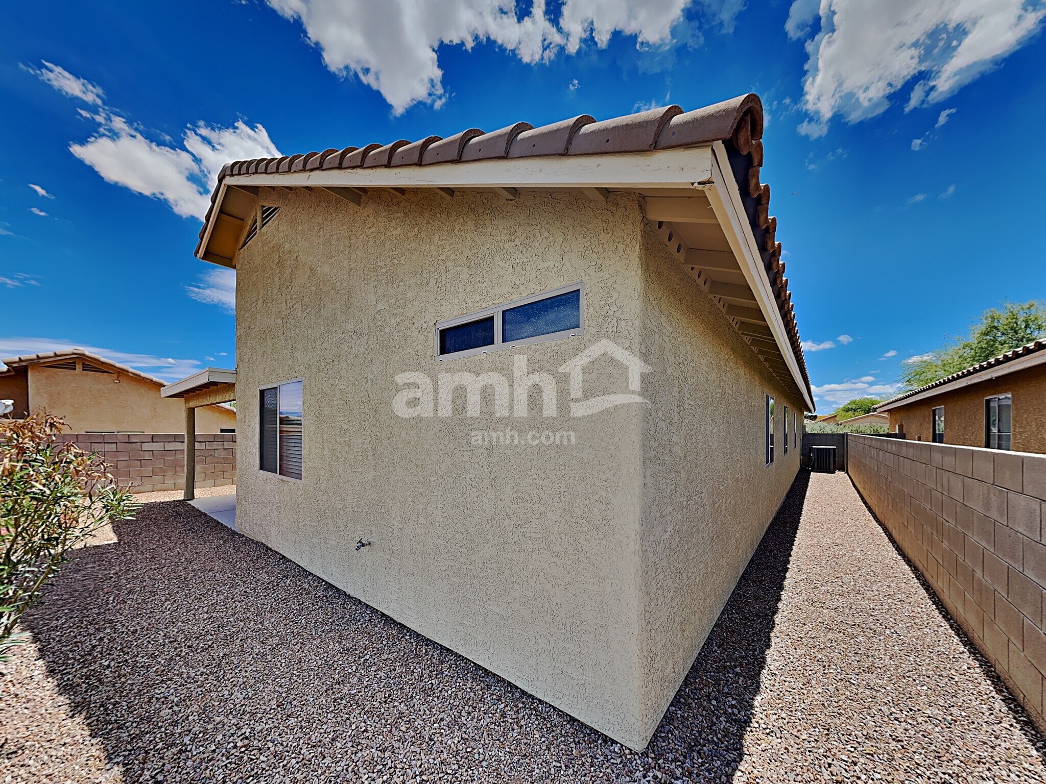 Building Photo - 7918 S Clarkson Ct