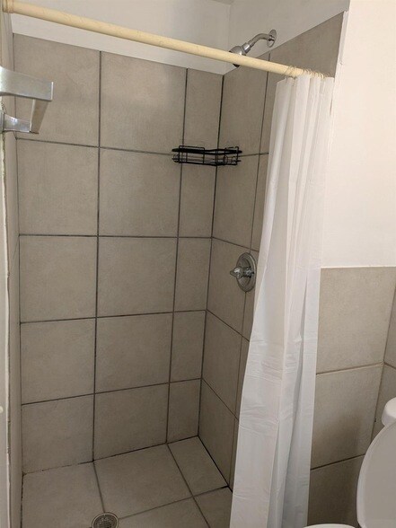 Building Photo - 12101 Colony Ave