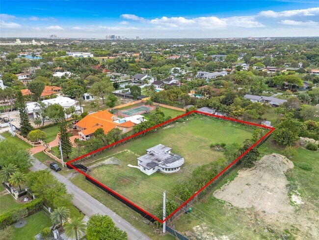 Building Photo - 9840 SW 60th St