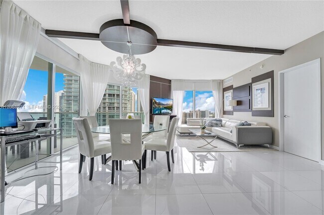 Building Photo - 250 Sunny Isles Blvd
