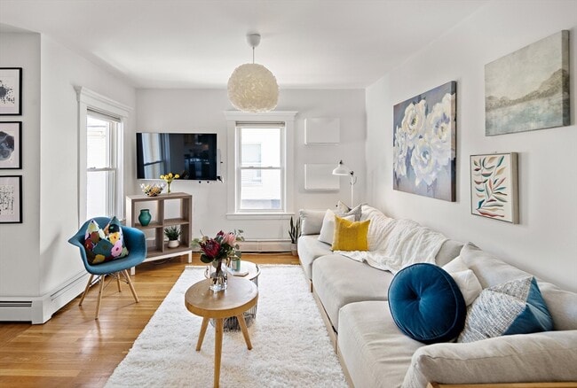 Building Photo - 32 Harvard St