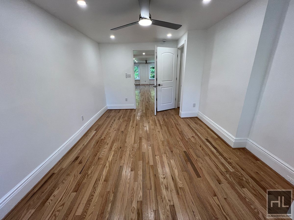Building Photo - 2BR 1BA Classic Details Top Floor Brownstone w/ New Modern Finish on Preserved Bedstuy Block