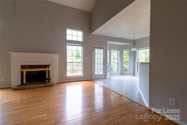 Building Photo - 6138 Garamond Ct