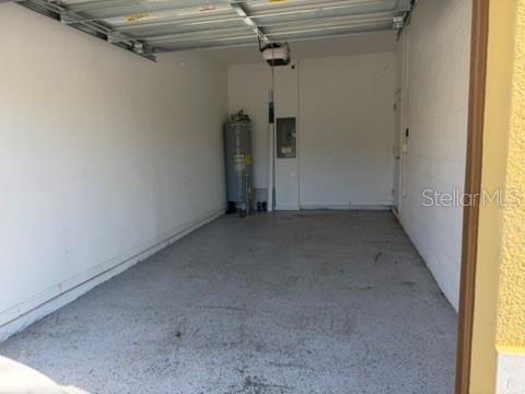 Building Photo - 9360 Tecumseh Dr