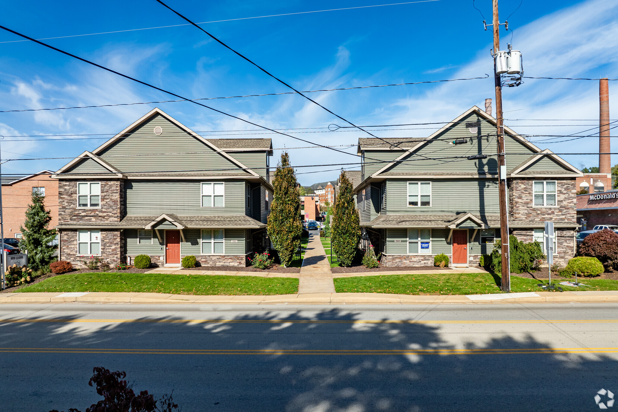 948 Wayne Ave - The Cottages on Campus