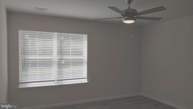 Building Photo - 1000 COLBY Ln