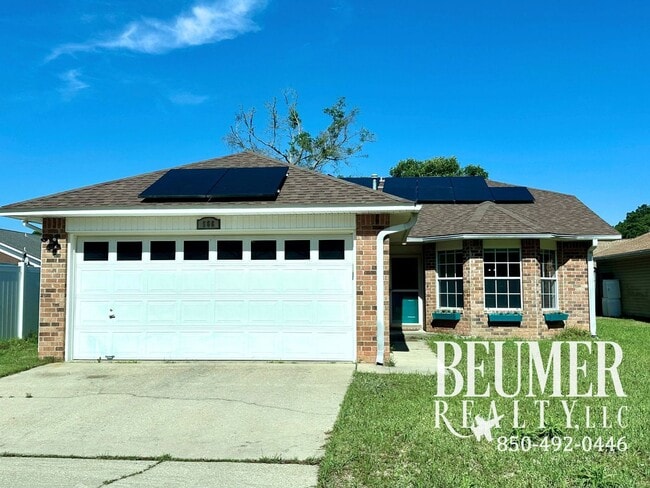 Building Photo - Solar Panel 3bd/2bath Home located Northeast Pensacola