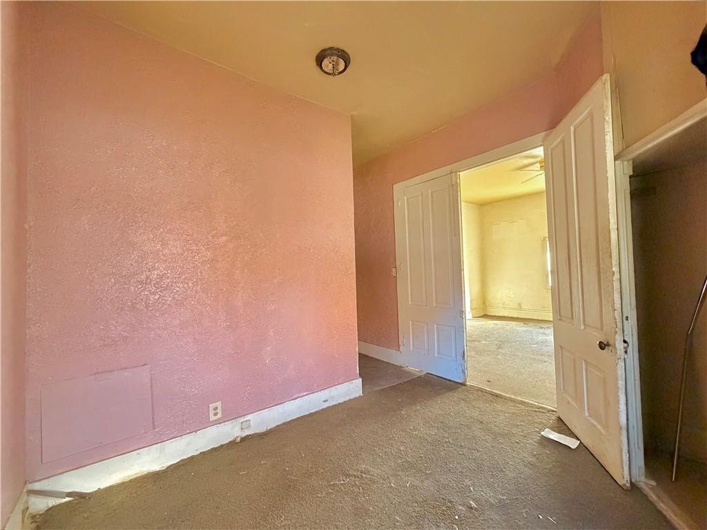 Building Photo - 1646 E Wood St