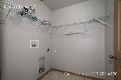 Building Photo - 830 S Woodson Ct