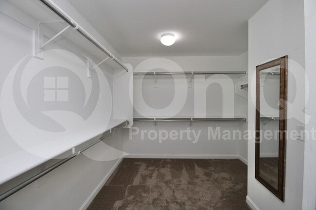 Building Photo - 24758 W Huntington Dr