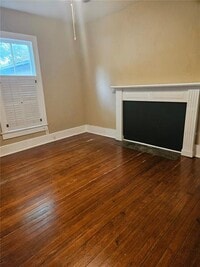 Building Photo - 725 N Westmoreland Dr