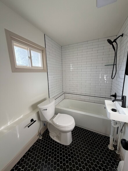 Building Photo - 15 Remington Ave