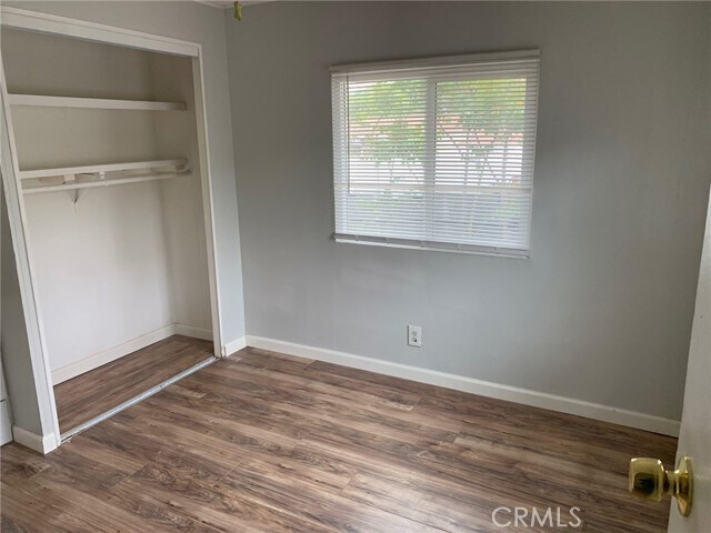 Building Photo - 25806 Creag Ave