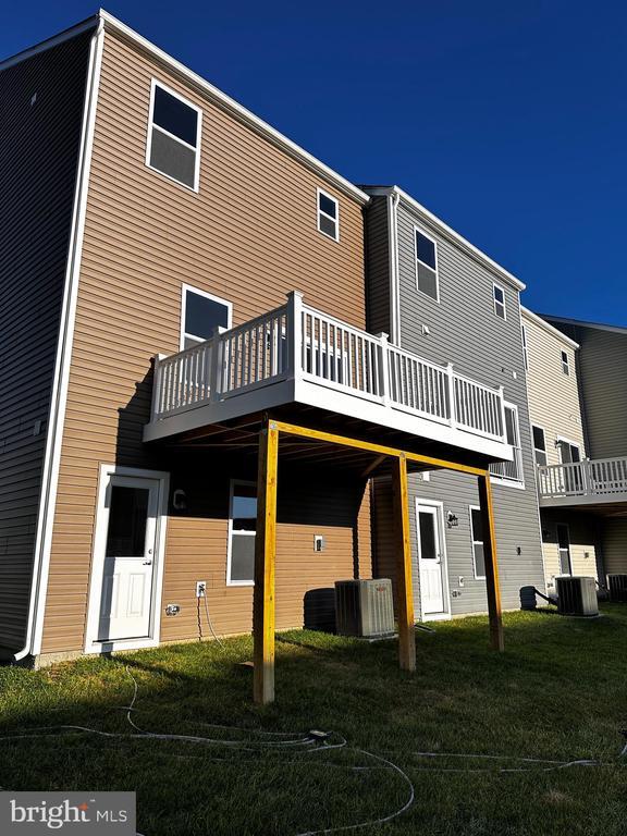 Primary Photo - 30 Trotting Rd