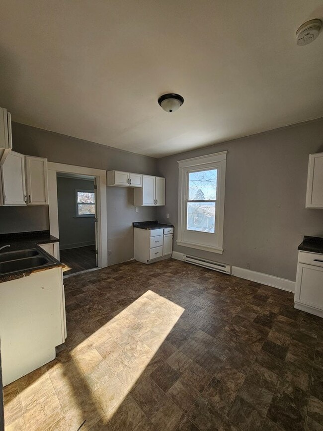 Building Photo - 2109 Roosevelt St