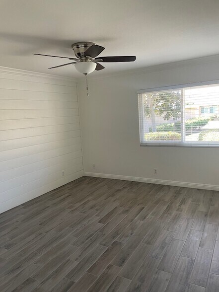 Building Photo - 8856 Sutter Cir