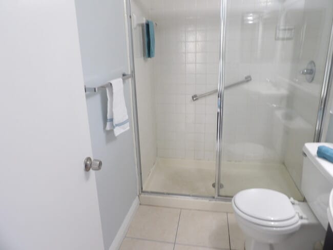 Building Photo - 618 Sea Pine Way