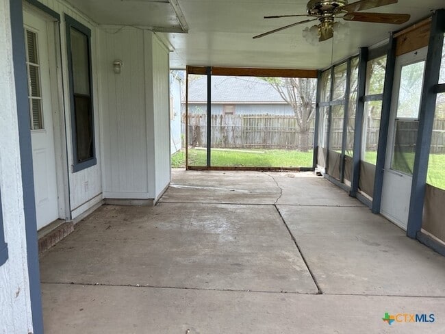 Building Photo - 2607 Schulze Dr