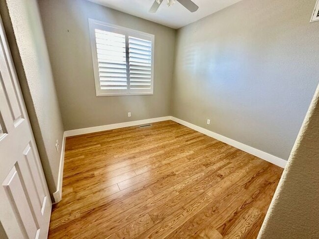 Building Photo - 6350 Cedar Waxwing Ct