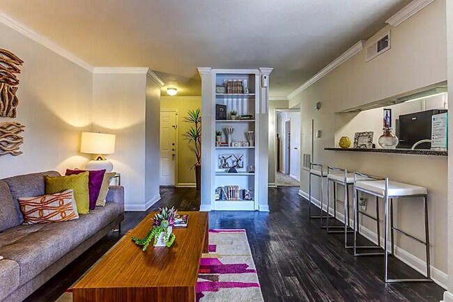Building Photo - 1 Month FREE! 1-Bed is Waiting!