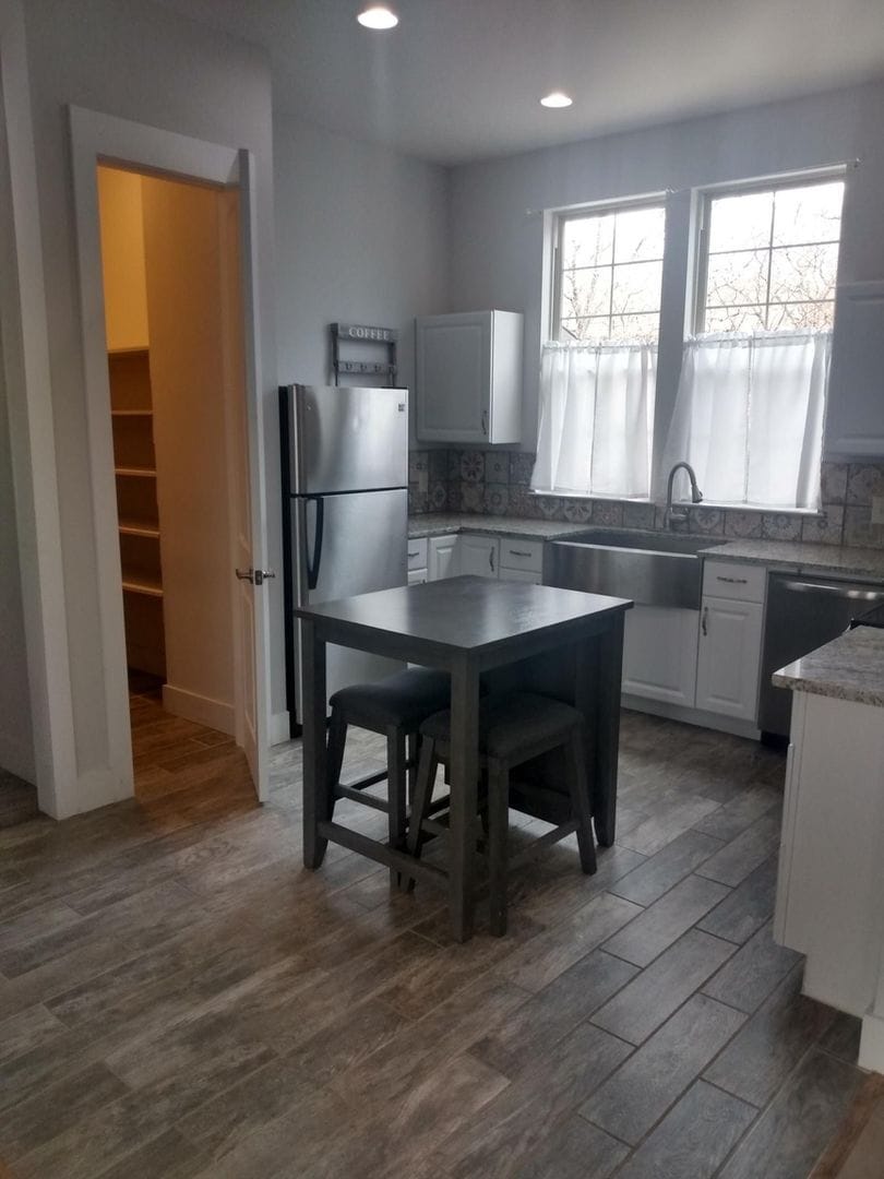 Building Photo - 761 Pearl Cove