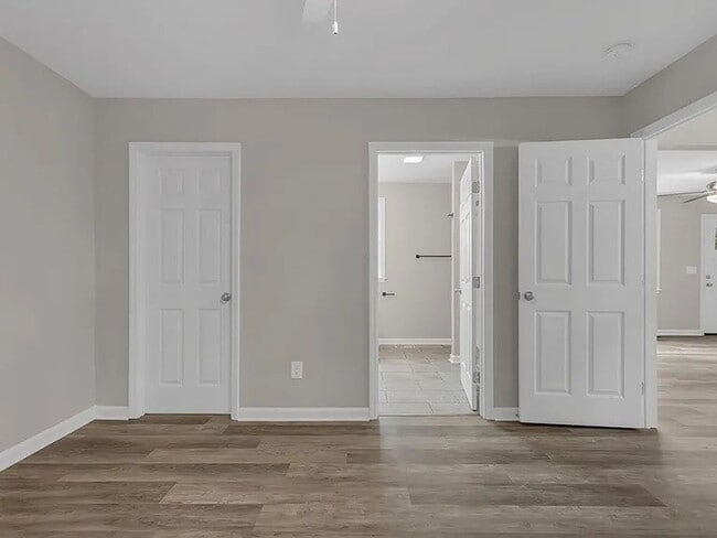 Building Photo - Newly Renovated 3 Bedroom in Woodbine