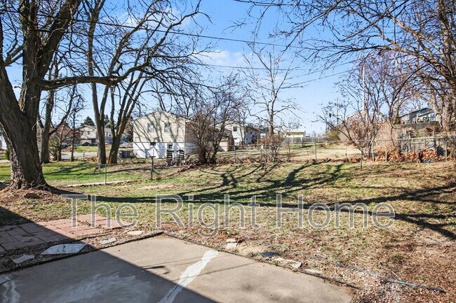 Building Photo - 1606 Cole Creek Dr