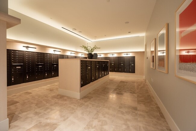 Building Photo - Welcome to your new home! Luxury 1BE1BA condo at the Pullman Gulch Union in the center of Nashvil...