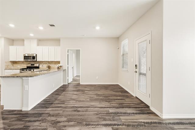 Building Photo - 3021 Colorado Dr