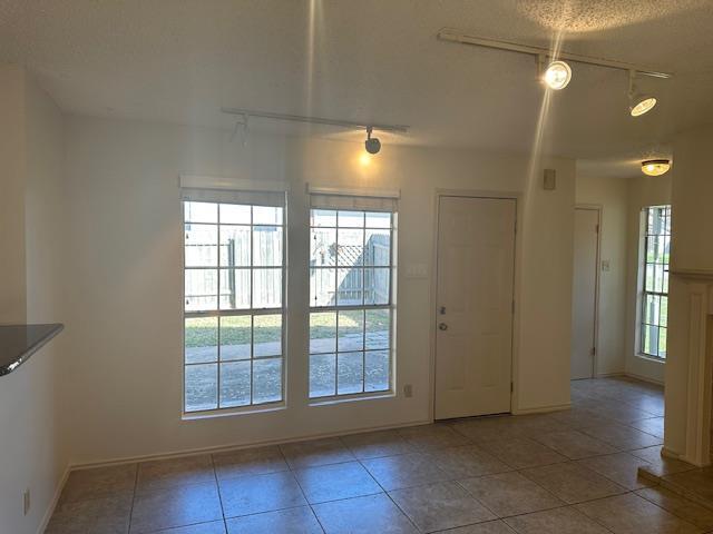 Building Photo - 331 Fantail Loop