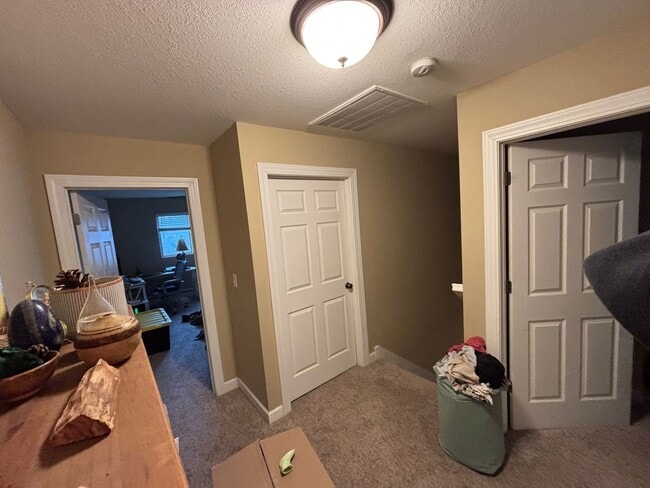 Building Photo - Spacious 3 Bed / 2.5 Bath Duplex – West Manhattan