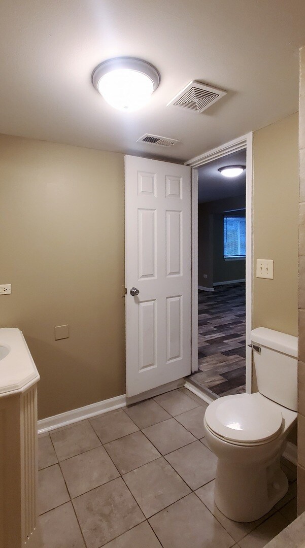 Building Photo - 830 Richards St