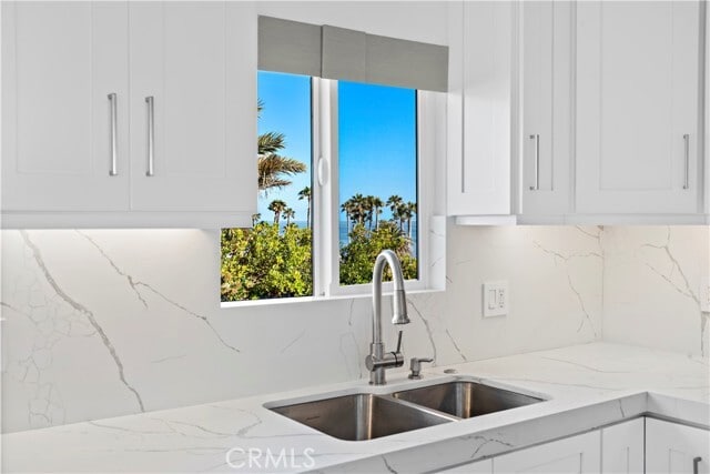 Building Photo - 51 Blue Lagoon