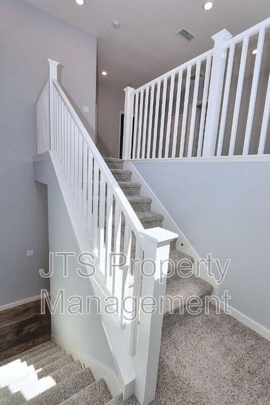 Building Photo - 2683 Alcove Way