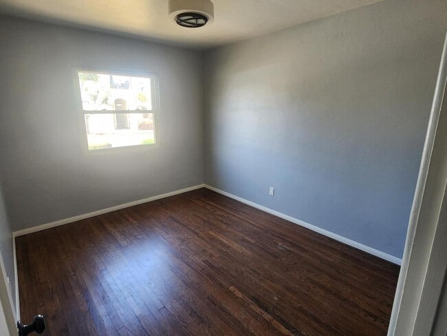 Building Photo - 995 Rosecrans St