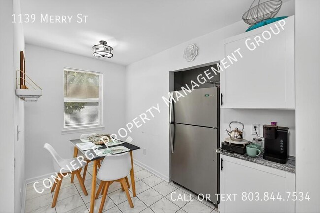 Building Photo - 1139 Merry St