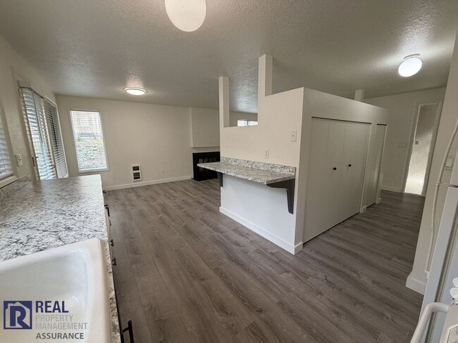 Building Photo - 7187 SW Childs Rd