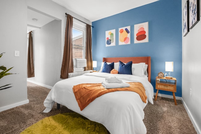 Building Photo - 5303 Duncan St