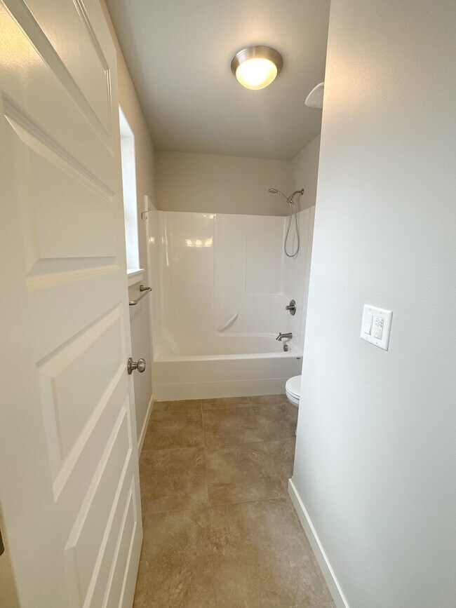 Building Photo - 20472 Del Coco Ct