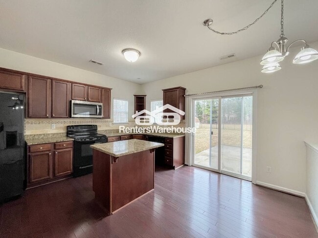 Building Photo - 6019 Mainsail Ln