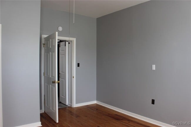 Building Photo - 17120 Nash Rd