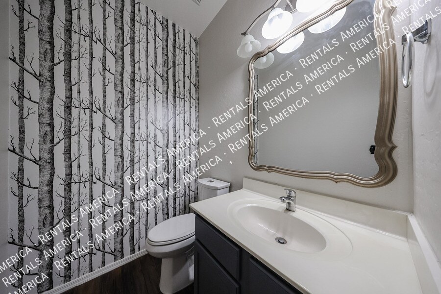 Building Photo - 44388 W Oster Dr