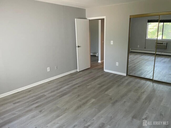 Building Photo - 1334 Cricket Ln