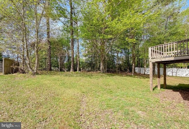 Building Photo - 46231 Sylvan Ct